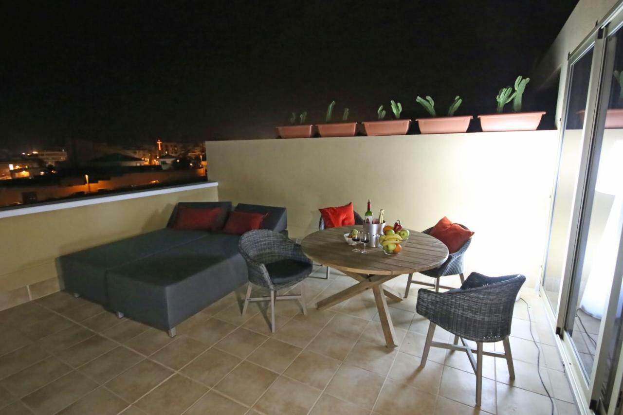 La Perla By Rentmedano Superb Luxury Duplex, Private Roof Terrace, Ocean View, Pool, Wifi And Parking Apartman El Médano Kültér fotó
